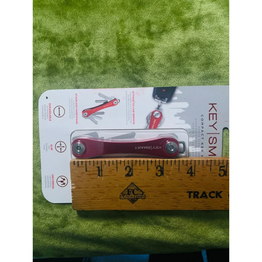 KeySmart Compact Key Organizer Red Slim EDC Holder‎ Up To 8 Keys Brand New